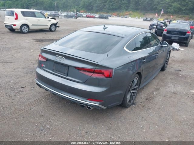 WAUC4CF56JA039318 Audi S5 3.0t Premium Plus