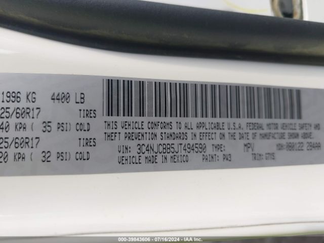 3C4NJCBB5JT494590 Jeep Compass Sun And Wheel Fwd