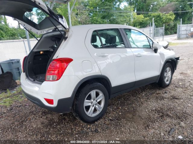 3GNCJKSB0LL158051 Chevrolet Trax Fwd Ls