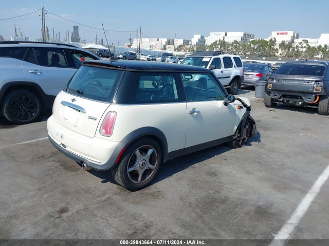 2005 MINI COOPER WMWRC33545TK60010 Photo 3
