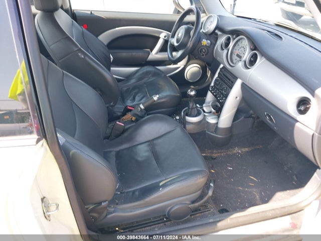 2005 MINI COOPER WMWRC33545TK60010 Photo 4