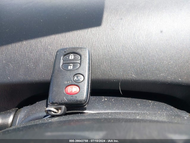 Toyota Prius Plug-in Advanced 2014 JTDKN3DP5E3063572 Image 11