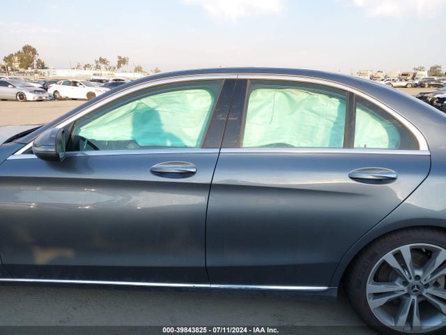 55SWF4JB6JU275888 Mercedes-Benz C 300