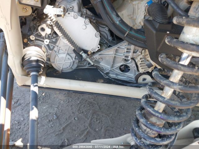 2021 CAN-AM MAVERICK X3 3JBVXAV22MK000939 Photo 7