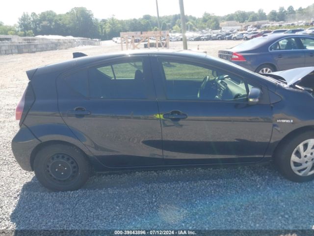 JTDKDTB33F1113837 Toyota Prius C Two