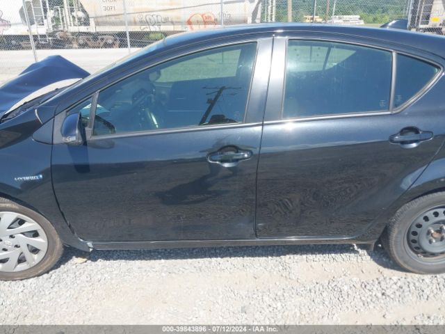 JTDKDTB33F1113837 Toyota Prius C Two