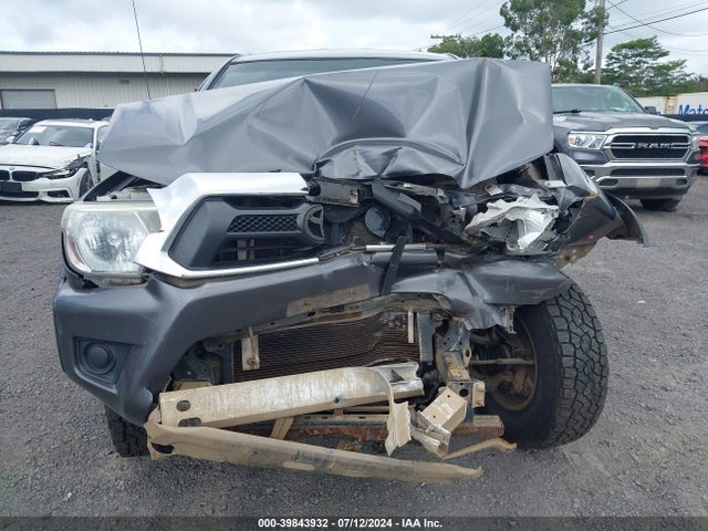 5TFUX4EN3FX031333 Toyota Tacoma