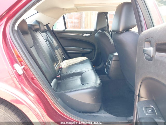 Chrysler 300 Anniversary Edition 2016 2C3CCAAG2GH224564 Image 8