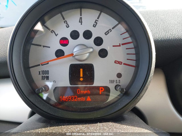 2011 MINI COOPER WMWSU3C56BT251531 Photo 6