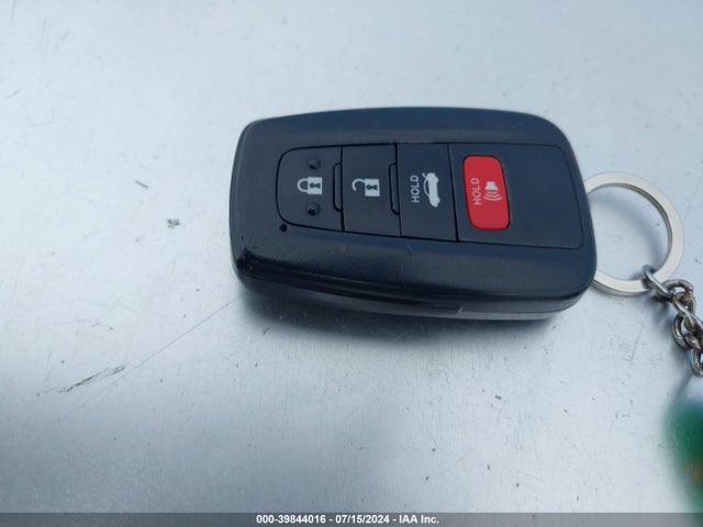 Toyota Corolla Hybrid Le 2021 JTDEAMDE2MJ014871 Image 11