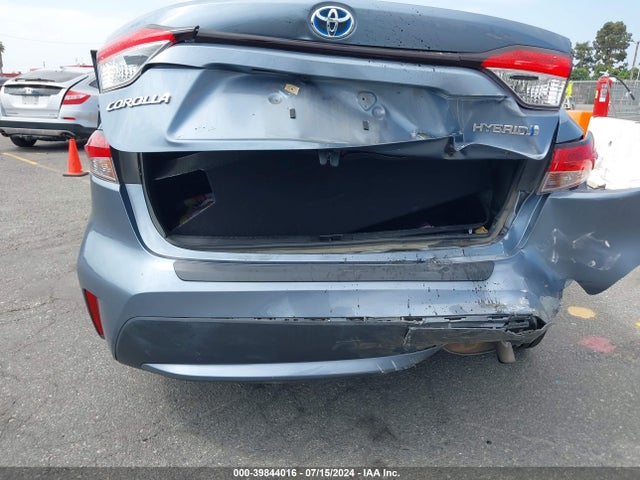 Toyota Corolla Hybrid Le 2021 JTDEAMDE2MJ014871 Image 6