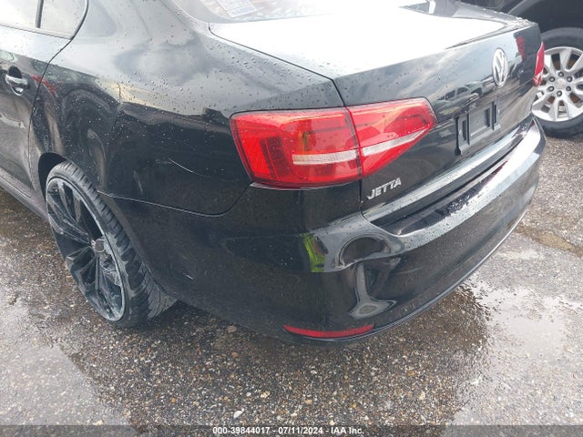 3VW1K7AJXFM342881 Volkswagen Jetta 2.0l S