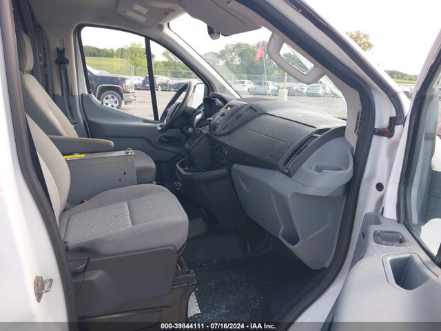Ford Transit-150 2017 1FTYE2YM8HKB49747 Image 5