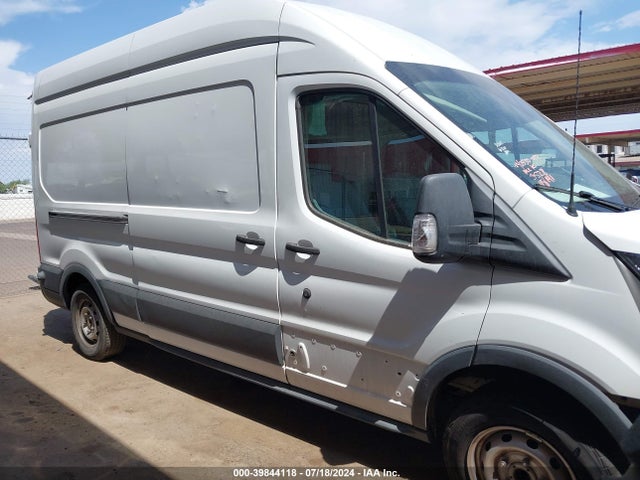 Ford Transit-250 2018 1FTYR2XM4JKB23528 Image 13