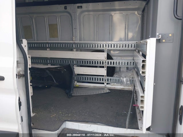 Ford Transit-250 2018 1FTYR2XM4JKB23528 Image 8