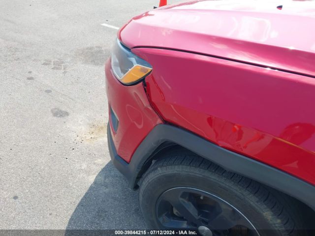 3C4NJCBBXKT843857 Jeep Compass Latitude Fwd