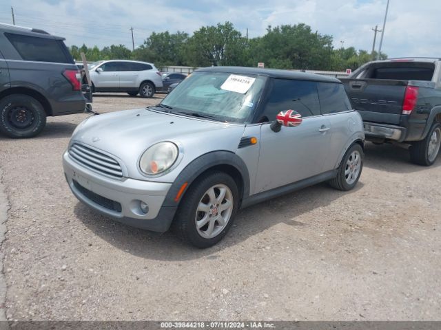 2007 MINI COOPER WMWMF33567TT55320 Photo 1