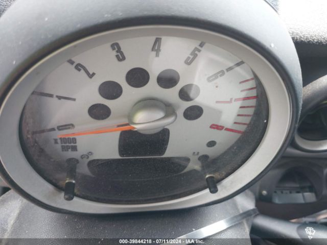 2007 MINI COOPER WMWMF33567TT55320 Photo 6