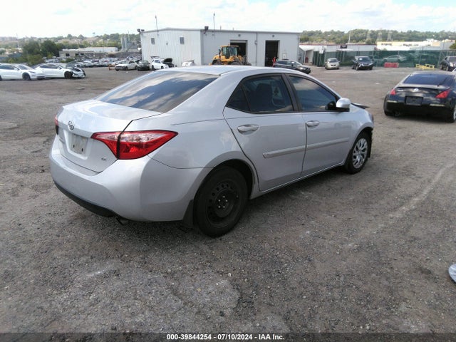 Toyota COROLLA LE 2017 2T1BURHE0HC835793 Image 4
