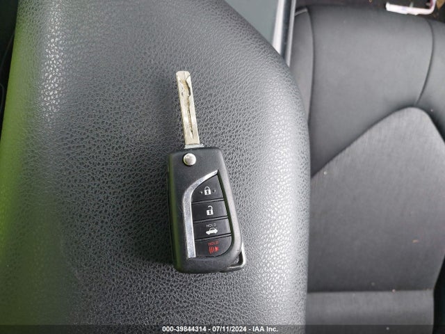 Toyota CAMRY LE 2020 4T1C11AK9LU370825 Image 11