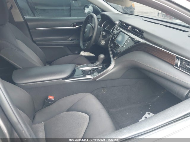 Toyota CAMRY LE 2020 4T1C11AK9LU370825 Image 5