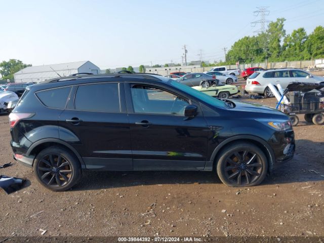 1FMCU0GD6HUA08579 Ford ESCAPE SE