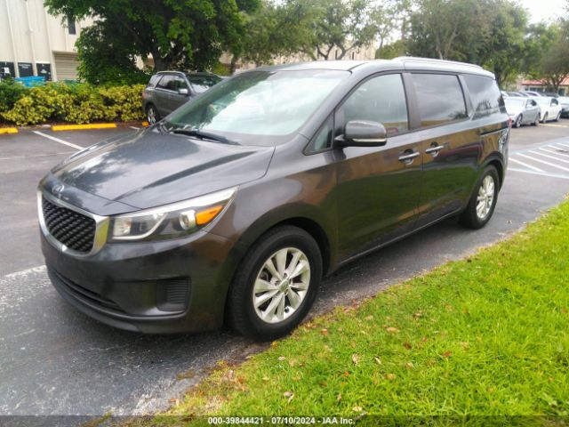 KNDMB5C16F6044698 KIA SEDONA LX