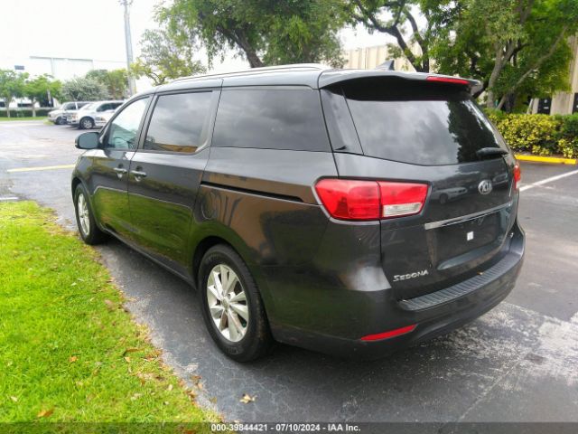 KNDMB5C16F6044698 KIA SEDONA LX
