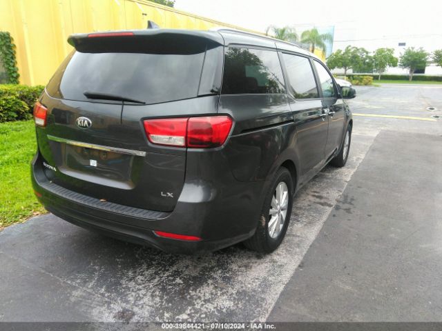 KNDMB5C16F6044698 KIA SEDONA LX