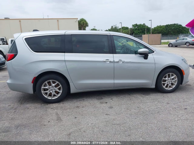 2C4RC1CG6PR621806 Chrysler Voyager Lx
