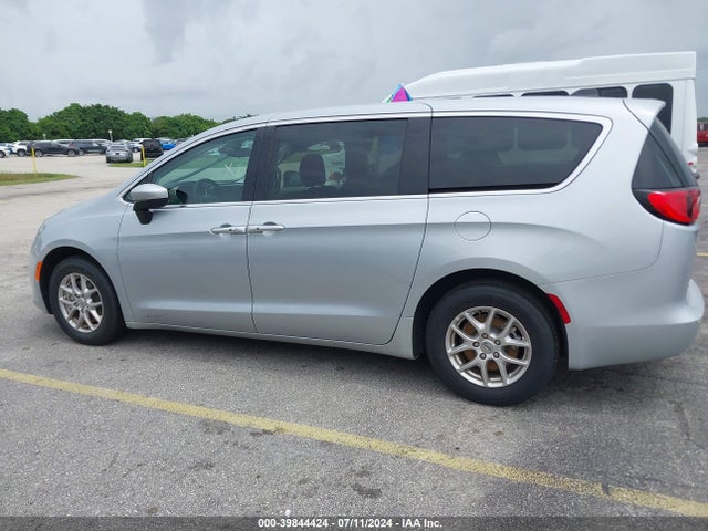 2C4RC1CG6PR621806 Chrysler Voyager Lx