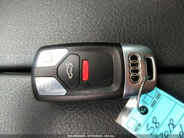 WA1LAAF77JD049916 Audi Q7 3.0t Premium