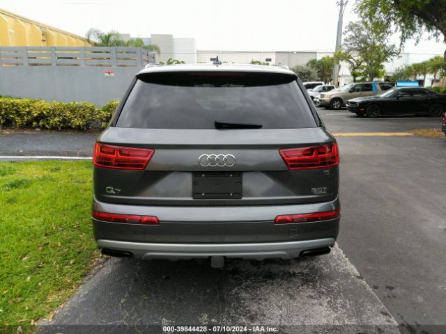 WA1LAAF77JD049916 Audi Q7 3.0t Premium