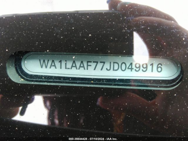 WA1LAAF77JD049916 Audi Q7 3.0t Premium