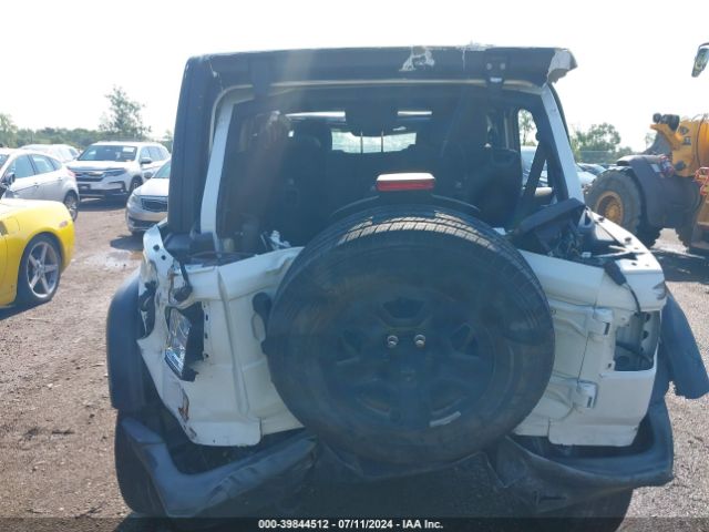 1C4HJXDG6KW511633 Jeep Wrangler Unlimited Sport 4x4