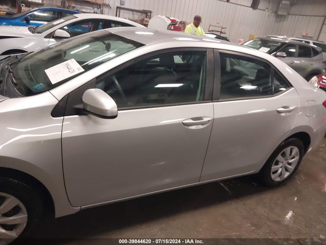 Toyota COROLLA LE 2015 5YFBURHE4FP310958 Image 14