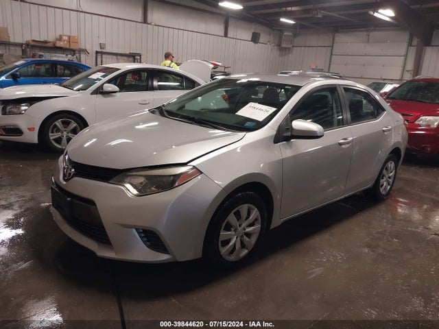 Toyota COROLLA LE 2015 5YFBURHE4FP310958 Image 2