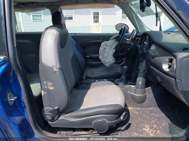 2006 MINI COOPER WMWRC33526TJ78987 Photo 4