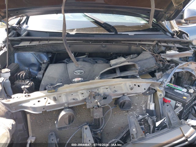 Toyota Highlander Xle 2019 5TDJZRFHXKS945761 Image 10