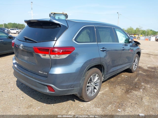 Toyota Highlander Xle 2019 5TDJZRFHXKS945761 Image 4