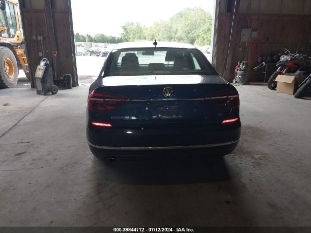 1VWBA7A30JC005171 Volkswagen Passat 2.0t Se