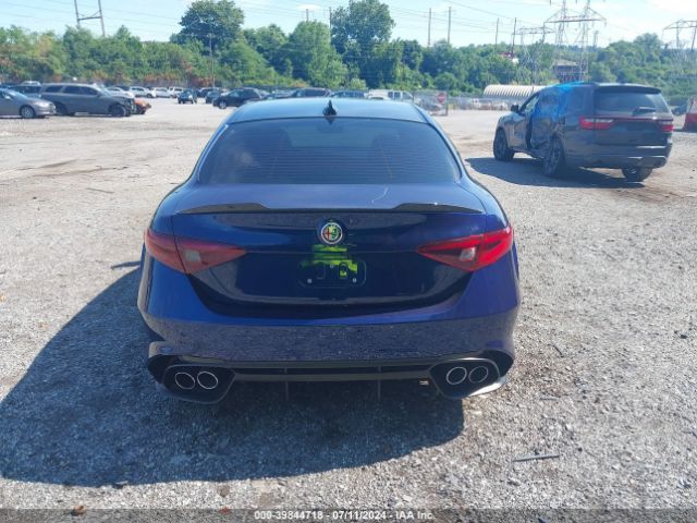 ZARFAEAV7J7578724 Alfa Romeo Giulia Quadrifoglio Rwd