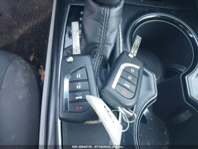 4T1B11HK9JU543032 Toyota CAMRY L