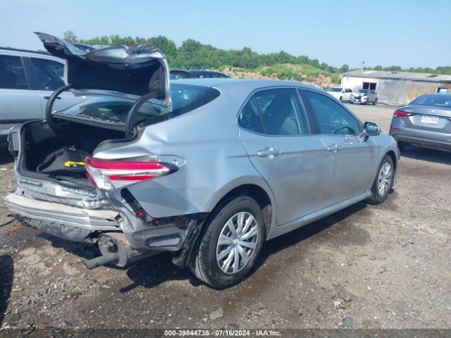 4T1B11HK9JU543032 Toyota CAMRY L