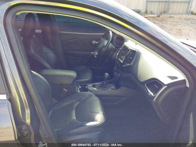 1C4PJLDB6KD300498 Jeep Cherokee Limited Fwd
