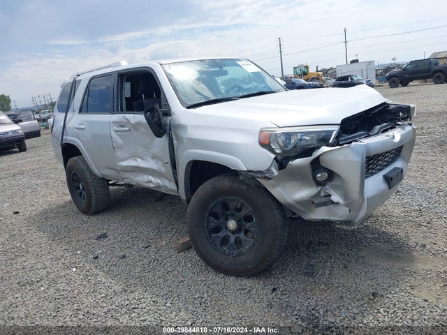 Toyota 4RUNNER SR5 2016 JTEBU5JR0G5342631 Image 1