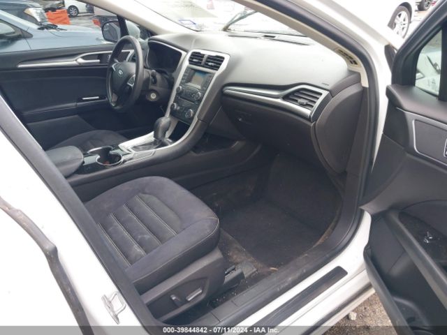 3FA6P0H74FR173025 Ford FUSION SE