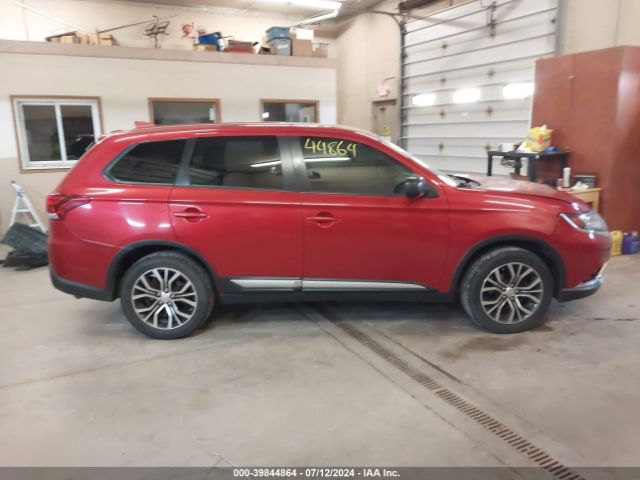 JA4AZ2A3XHZ033183 Mitsubishi Outlander Es