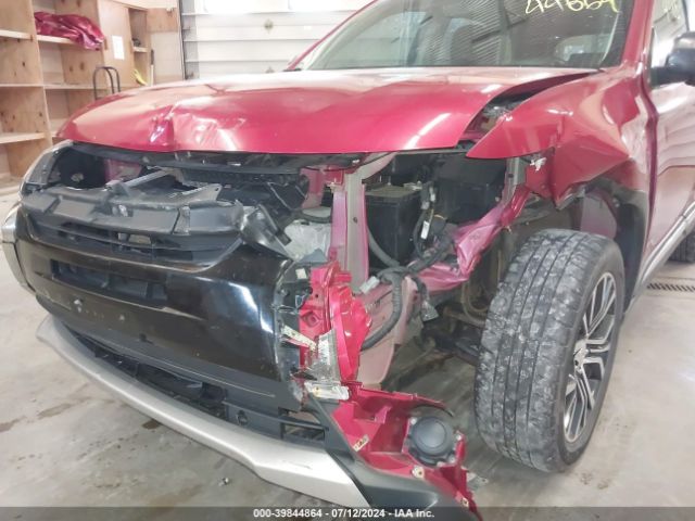 JA4AZ2A3XHZ033183 Mitsubishi Outlander Es