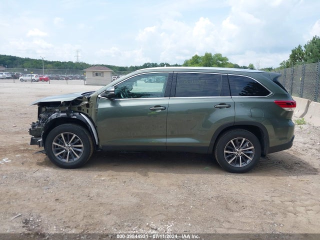 Toyota Highlander Xle 2019 5TDJZRFH0KS701522 Image 14
